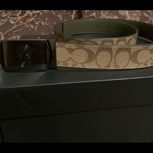Coach Signature Belt